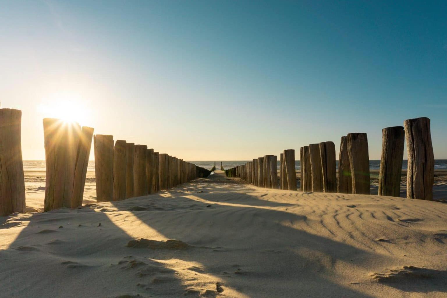 'Relax Lodge Sea' - Wellness Lodge In Zeeland - Private Sauna - Airco - Garden - Outdoor Swimming Pool - Free Wifi, Towels & Bed Linen Heinkenszand Exterior foto