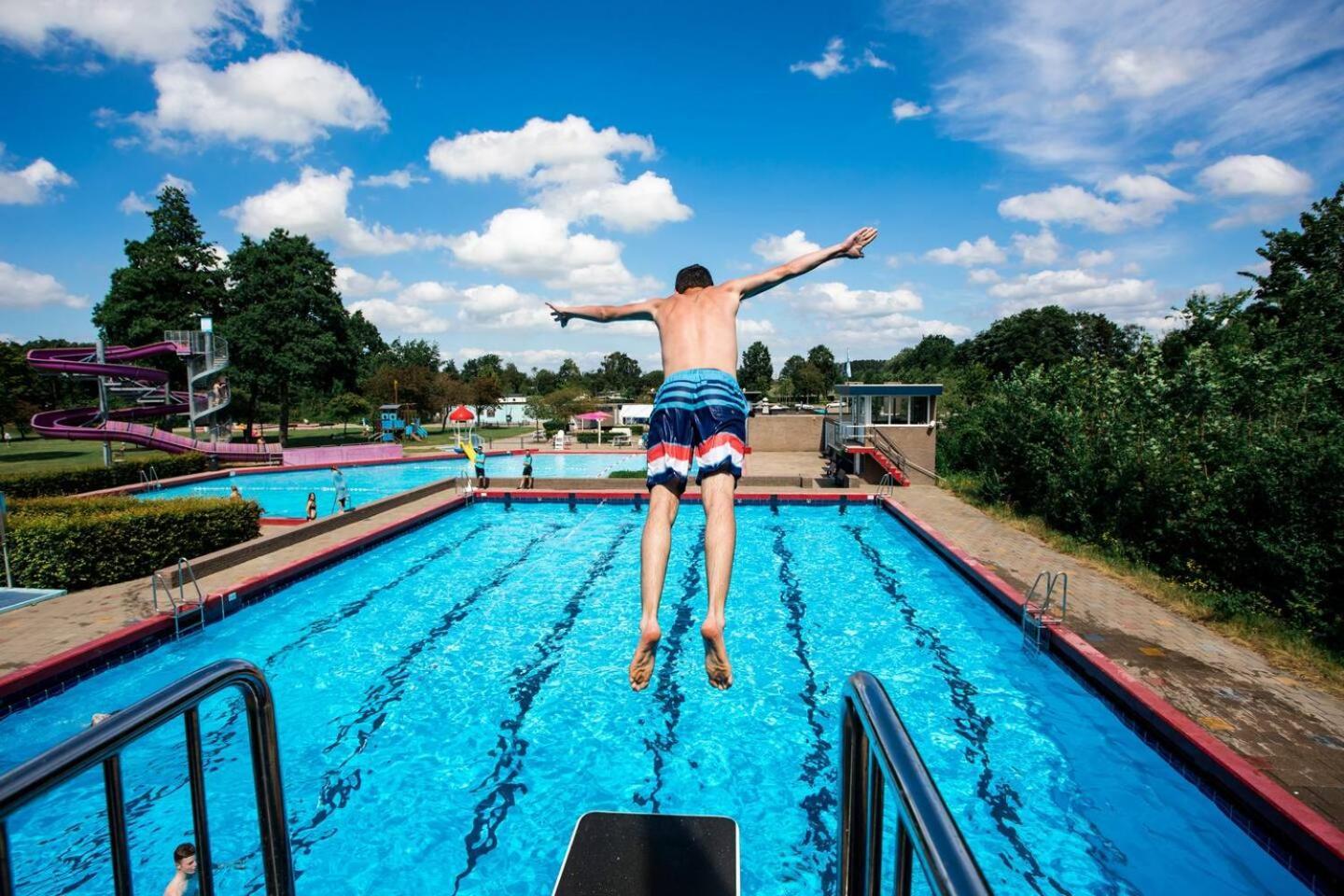 'Relax Lodge Sea' - Wellness Lodge In Zeeland - Private Sauna - Airco - Garden - Outdoor Swimming Pool - Free Wifi, Towels & Bed Linen Heinkenszand Exterior foto