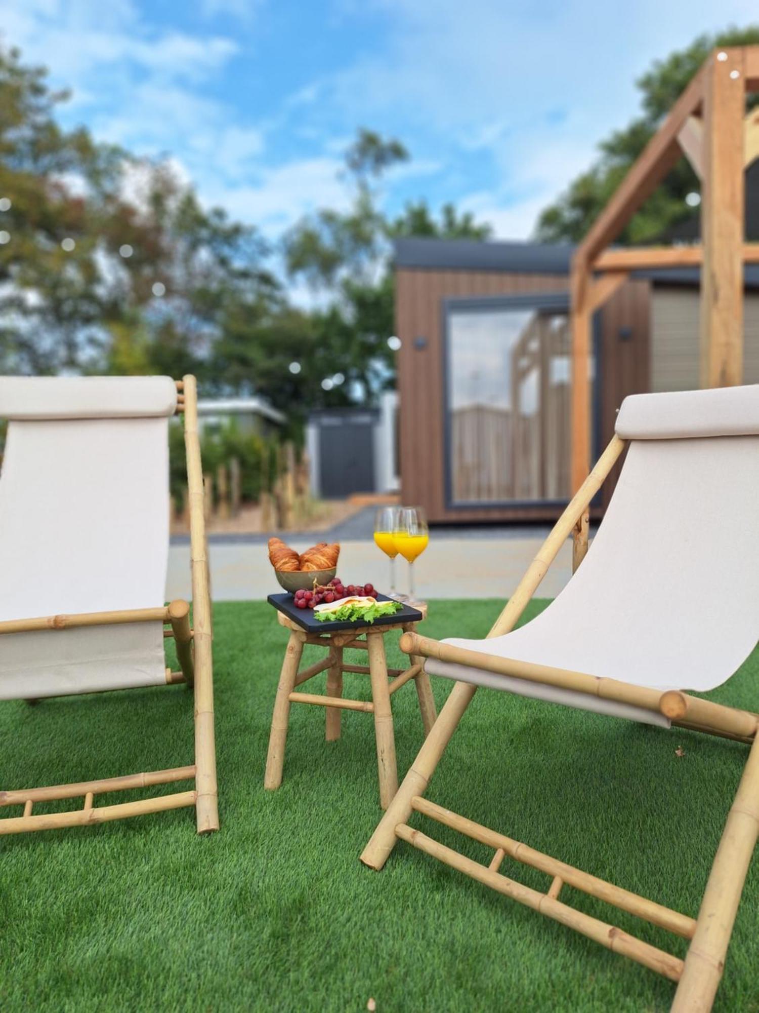 'Relax Lodge Sea' - Wellness Lodge In Zeeland - Private Sauna - Airco - Garden - Outdoor Swimming Pool - Free Wifi, Towels & Bed Linen Heinkenszand Exterior foto